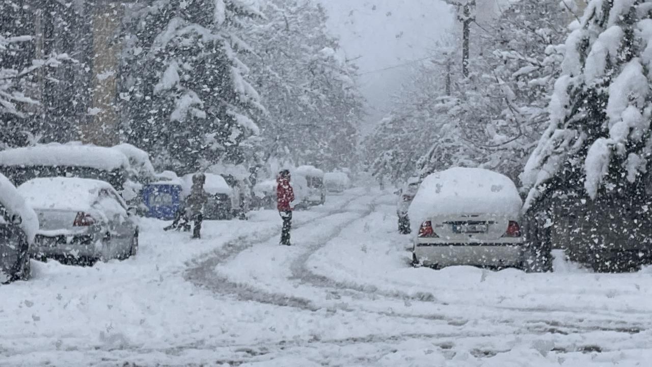 22 ile lapa lapa kar geliyor! İşte kar beklenen iller 17