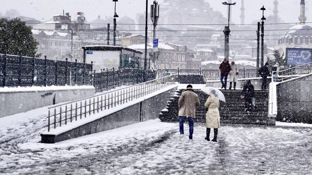 Meteoroloji alarm verdi! Yoğun kar ve kuvvetli rüzgar uyarısı: Riskli günler kapıda: O bölgelerde yaşayanlar dikkat 3