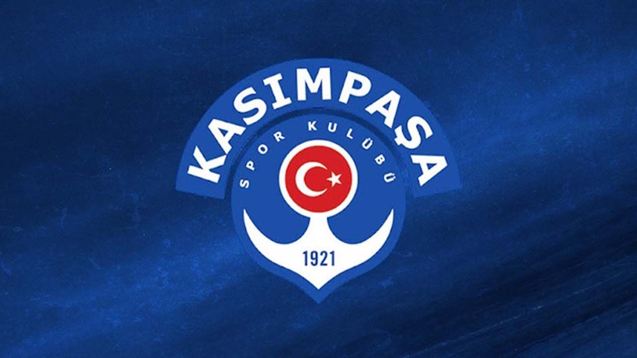 Yapay zeka Süper Lig'in şampiyonunu ve küme düşecek 3 takımı açıkladı! Bu sezon bir ilk yaşandı: Favori 18. haftada ilk kez değişti 10