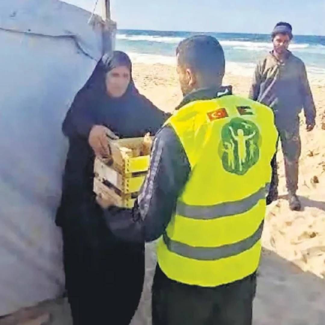 Dünya sustukça Gamze Özçelik konuşuyor: Gazze’de kışa karşı umut oldu 4