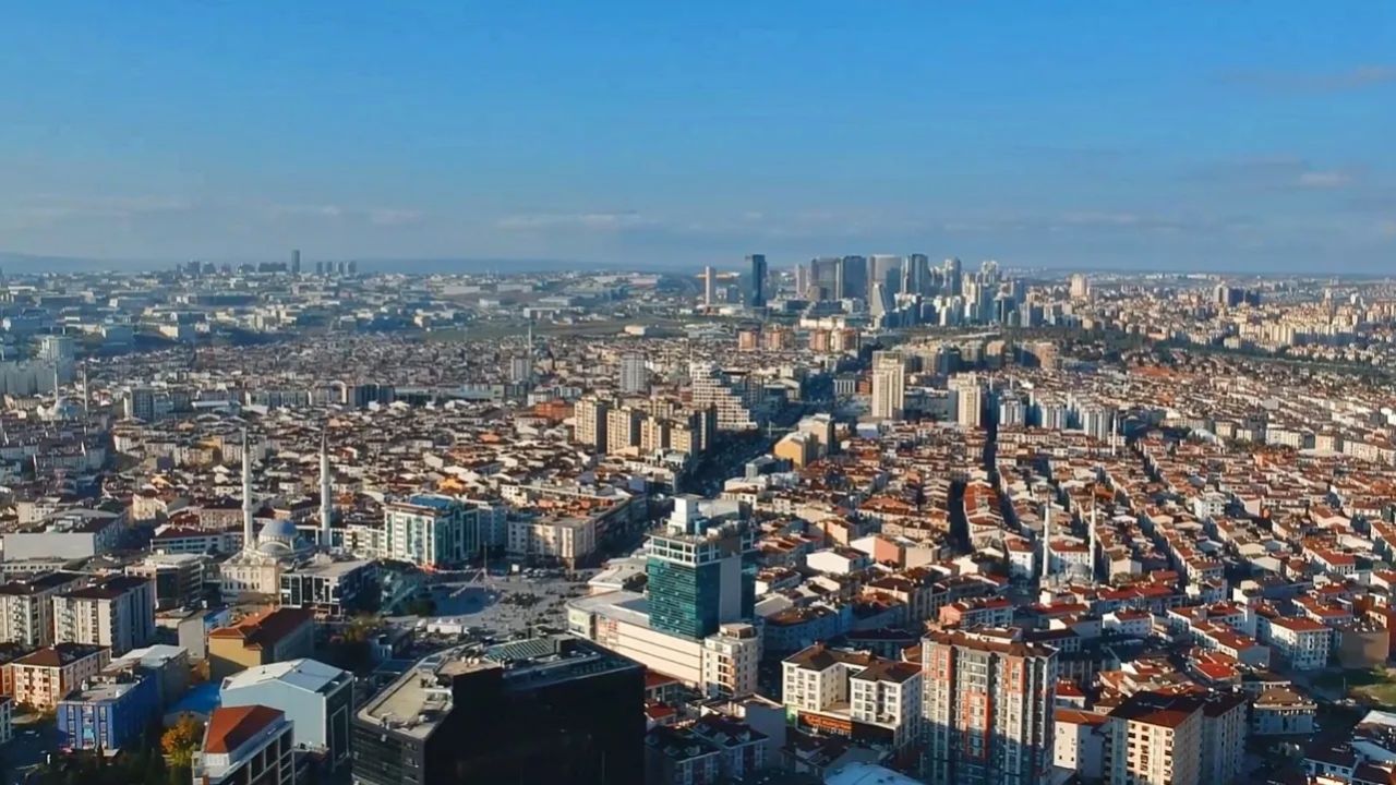 Nüfusu 1 milyonu aştı! O ilçenin nüfusu Türkiye'nin 60 ilinden daha büyük 3