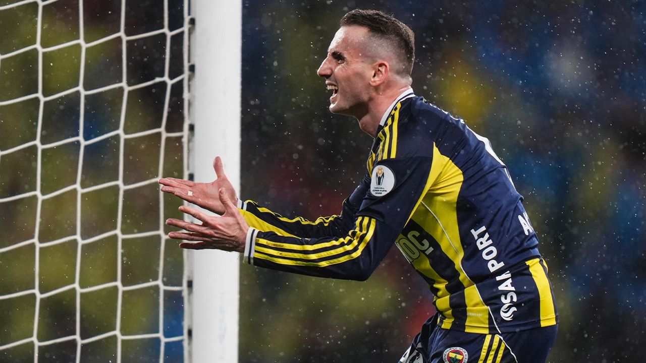 Aston Villa maçı sonrası Kerem Aktürkoğlu'na sert eleştiri 10