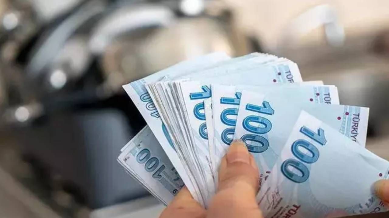 SGK'ya borcu olanlar dikkat! Emekli maaşınız 15 bin liraya düşebilir: Hemen kontrol edin 1