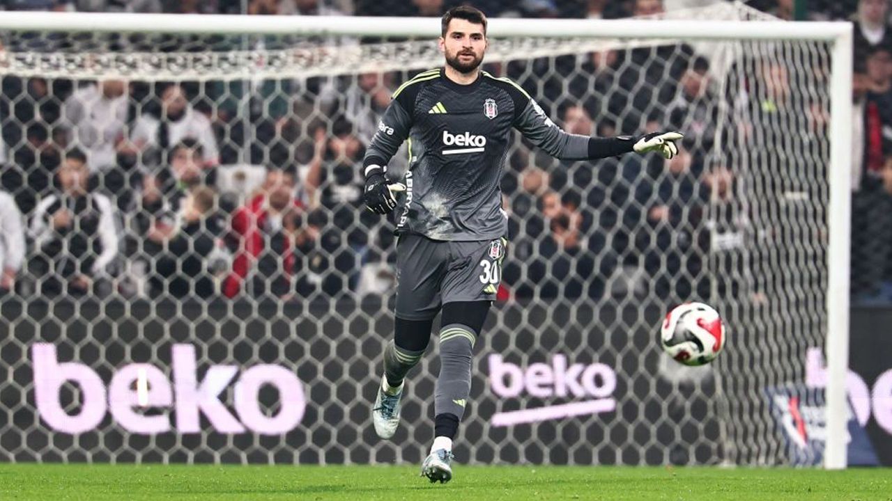 Beşiktaş'ın Eyüpspor maçı ilk 11'i belli oldu! Sergen Yalçın'dan zorunlu kadro 6