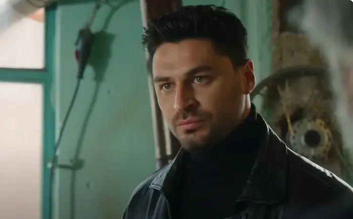 Uyuşturucu testi kadrodan etti! Kızılcık Şerbeti'nin yeni Fatih'i Emre Dinler oldu... Emre Dinler kimdir? 9