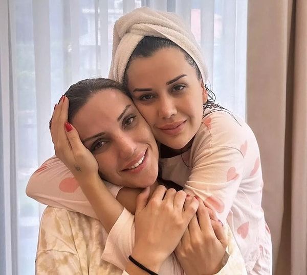 Saç örme videosu tepki çekmişti... Dilan Polat'ın kardeşi Sıla Doğu SüperHaber'e konuştu: Eski videolarım üzerinden linç kampanyası başlattılar! 3