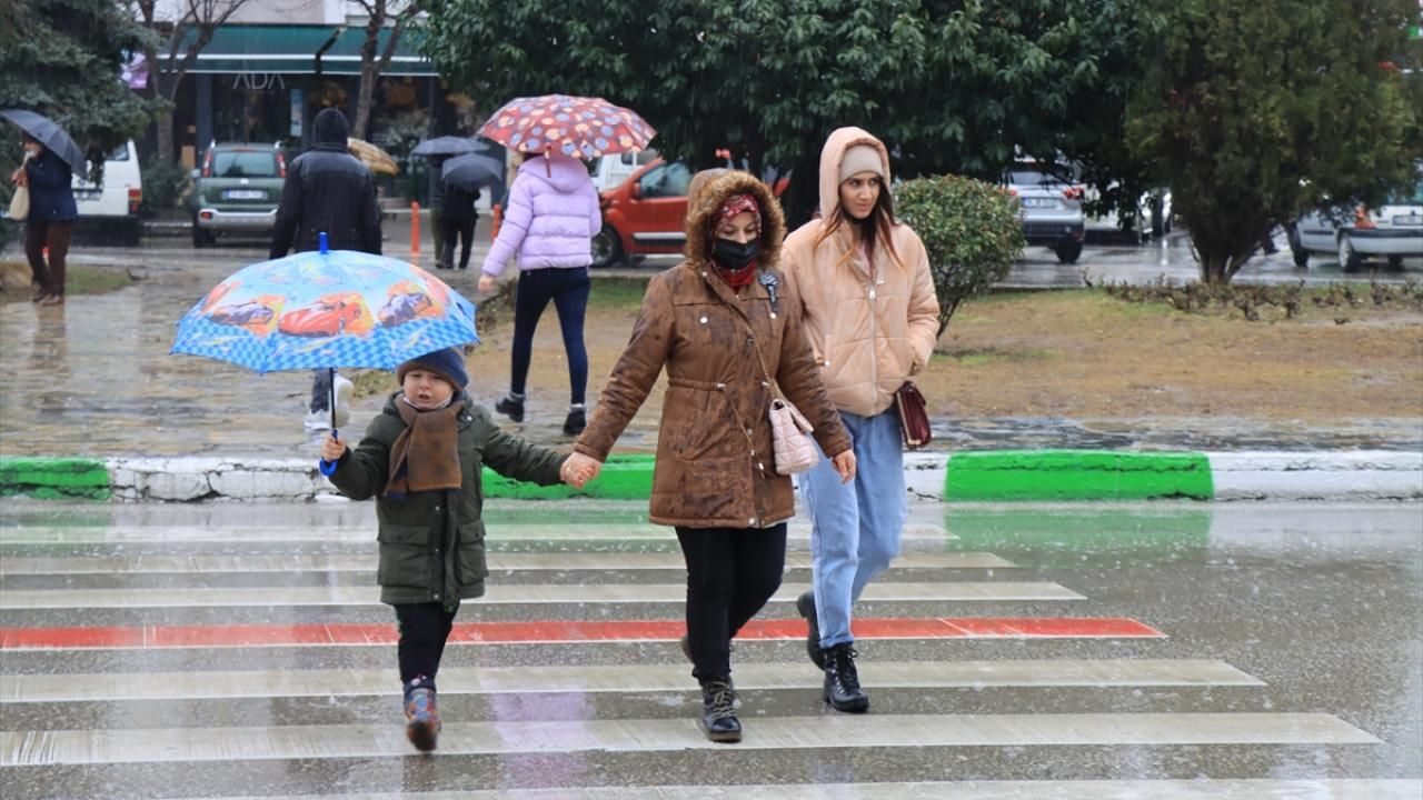 Meteoroloji uyardı! Yarın 42 ilde etkili olacak 11