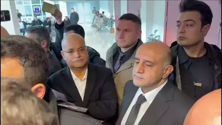 CHP'li başkanlar köşeye sıkıştı! Aziz İhsan Aktaş duruşmasında trajikomik savunmalar: Erkeksi duygularla korudum! Kadayıf kutusunda rüşvet sorusuna bakın ne dedi... 5