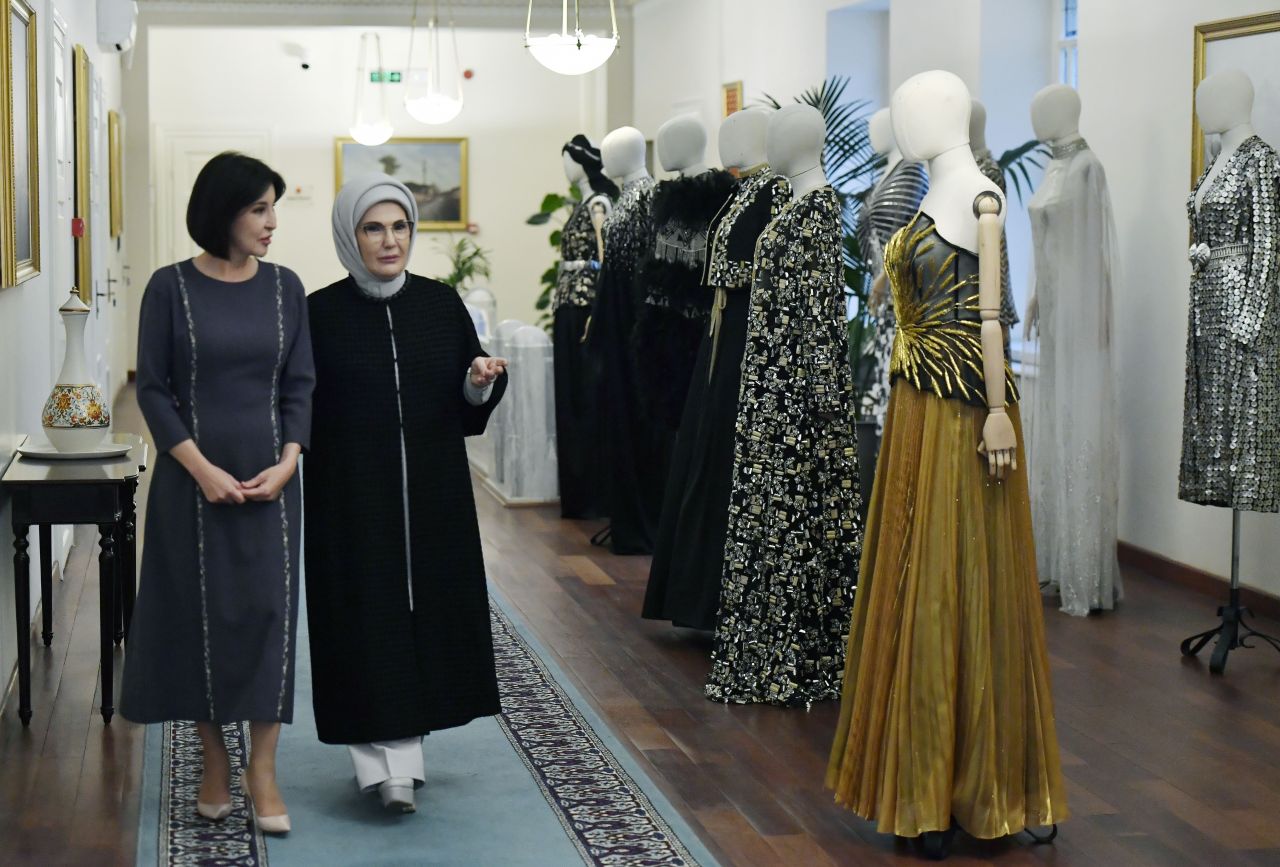Emine Erdoğan, Özbekistan Cumhurbaşkanı'nın eşi Mirziyoyeva ile bir araya geldi 2