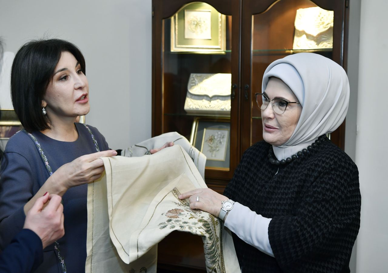 Emine Erdoğan, Özbekistan Cumhurbaşkanı'nın eşi Mirziyoyeva ile bir araya geldi 10
