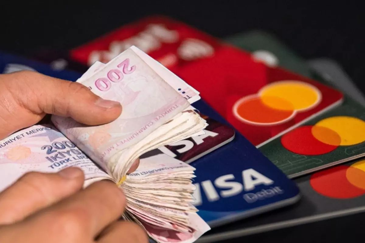 Kredi kartı borcu olana 48 ay müjdesi, limiti yüksek olana kötü haber! BDDK yeni düzenlemeyi duyurdu... 9