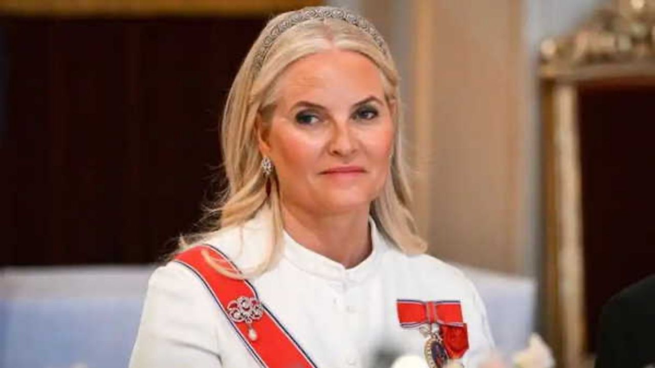 Dünyayı sarsan iddia...Norveç Veliaht Prensesi Mette Marit'ten Epstein'a yüzlerce mesaj... Hamile kaldı iddiası Norveç'i sarstı 2