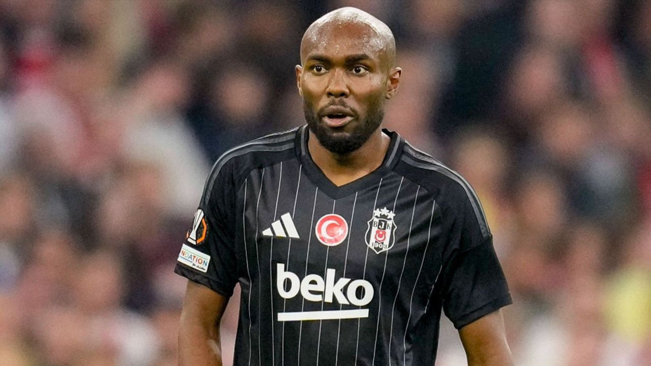 Beşiktaş Agbadou transferinde Wolverhampton ile anlaştı 11