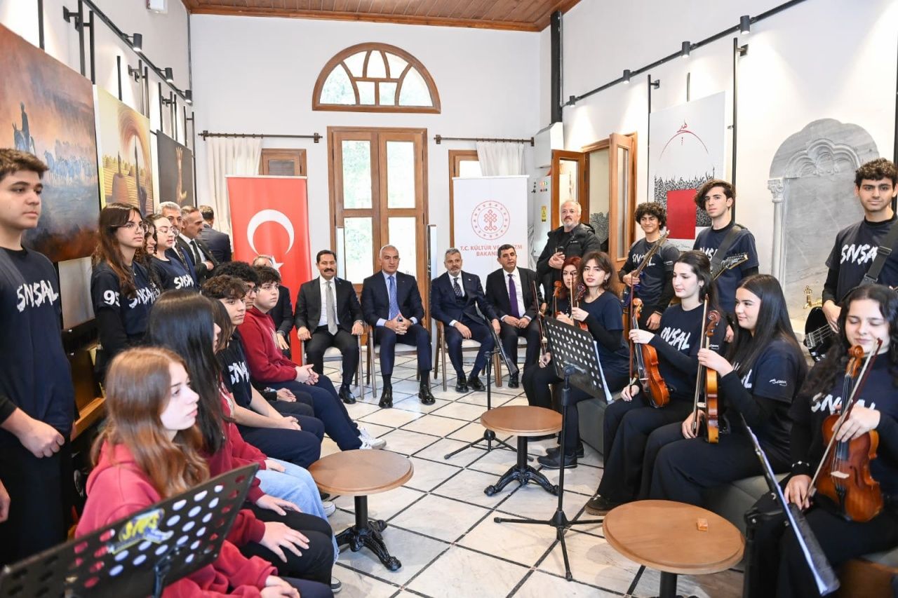 Asrın felaketinden asrın ihyasına! Tarihi eserler aslına dönüyor, şehirler yeniden hayat buluyor 4