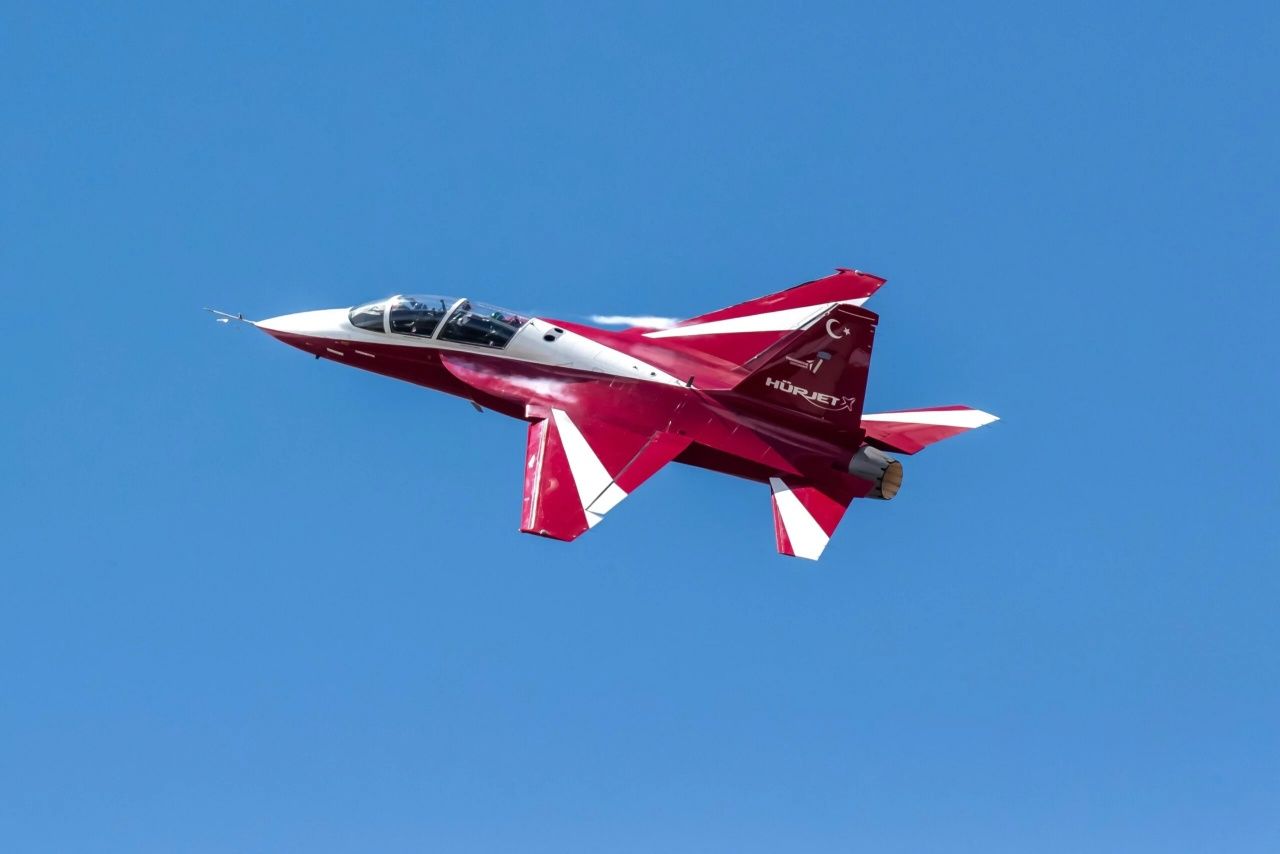 F-5'lerin yerini alacak! HÜRJET İspanyol havacılık dergisinin kapağında! 5