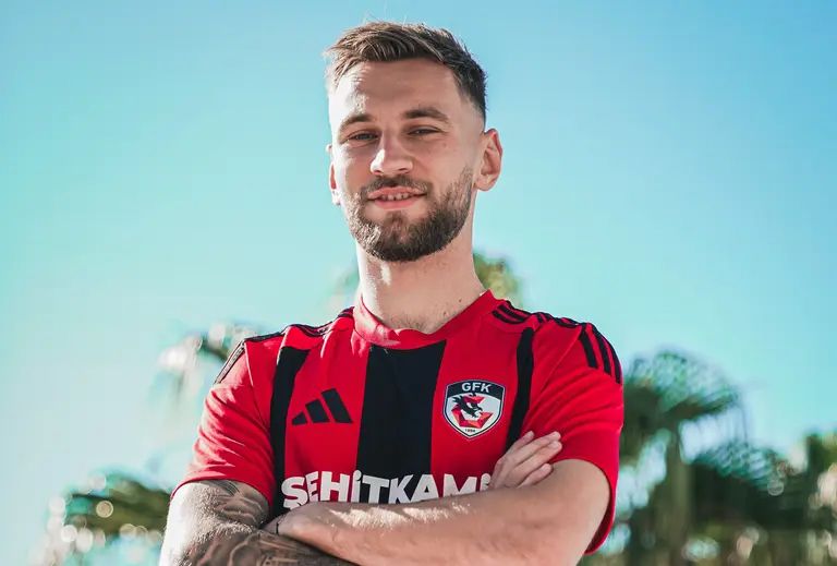 Süper Lig takımlarının yaptığı bütün transferler 46