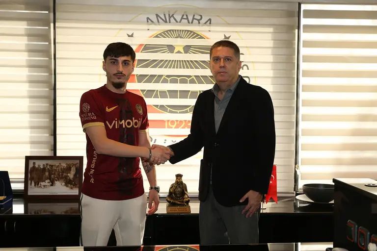 Süper Lig takımlarının yaptığı bütün transferler 17