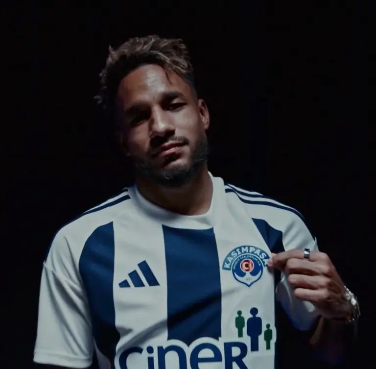 Süper Lig takımlarının yaptığı bütün transferler 22
