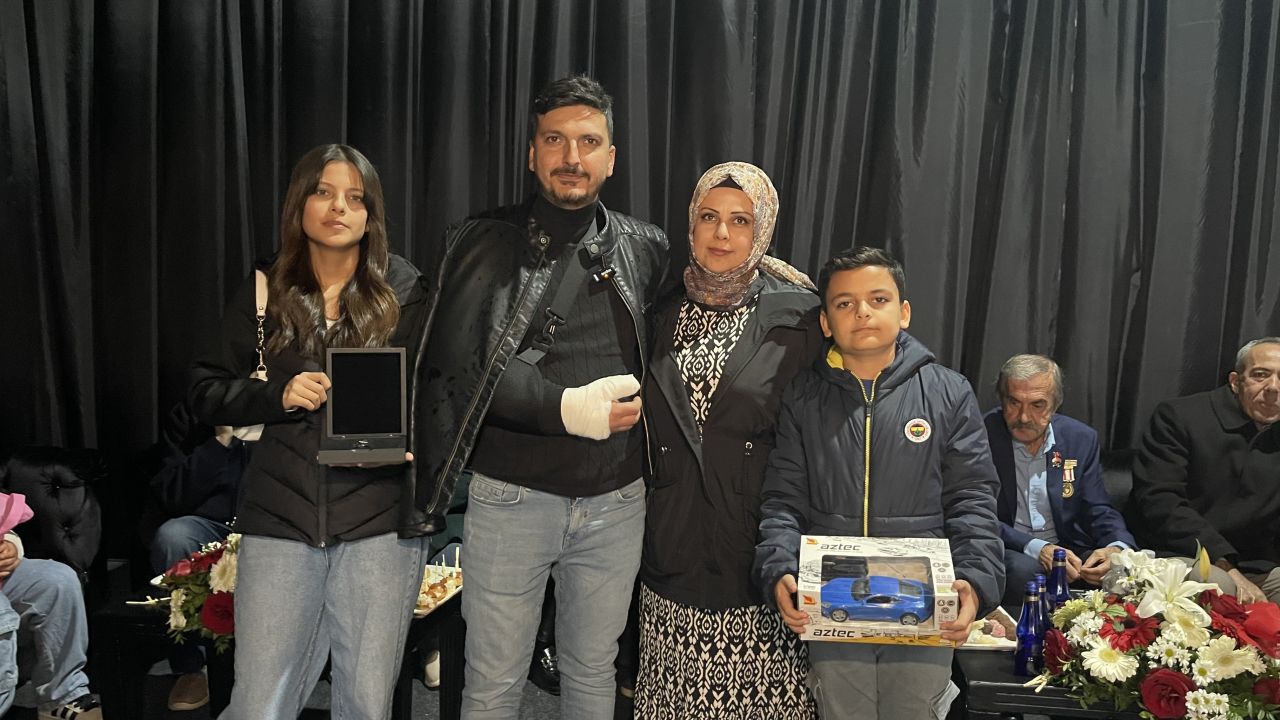 Osmaniyeli depremzedelerin yuvalarına kavuşma mutluluğu: “Allah Cumhurbaşkanımızı başımızdan eksik etmesin” 1