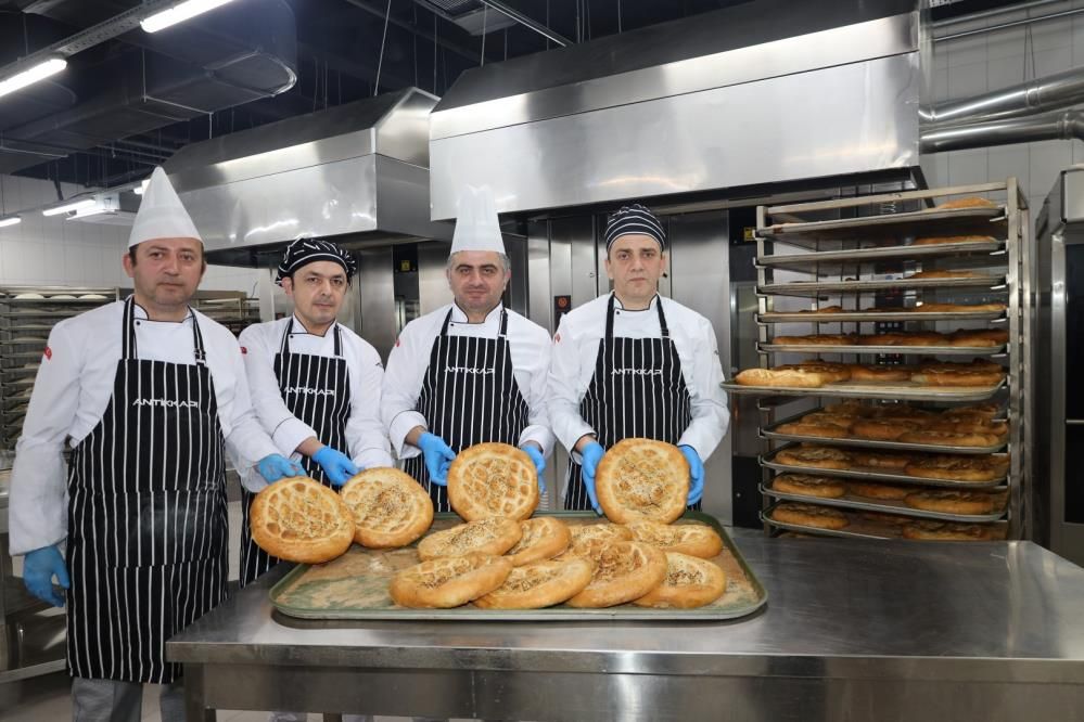 Kocaeli'de Halk Ekmek büfelerinde Ramazan pidesi fiyatı belli oldu 2