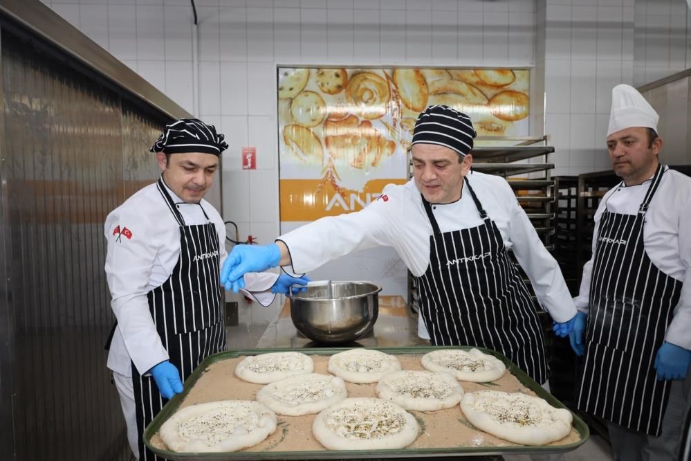 Kocaeli'de Halk Ekmek büfelerinde Ramazan pidesi fiyatı belli oldu 3