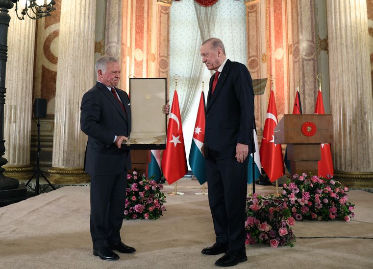 Ürdün Kralı II. Abdullah tarafından Cumhurbaşkanı Erdoğan'a "Hüseyin Bin Ali Nişanı" takdim edildi 6