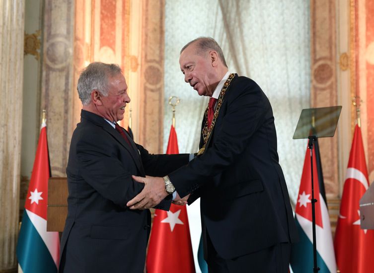 Ürdün Kralı II. Abdullah tarafından Cumhurbaşkanı Erdoğan'a "Hüseyin Bin Ali Nişanı" takdim edildi 7