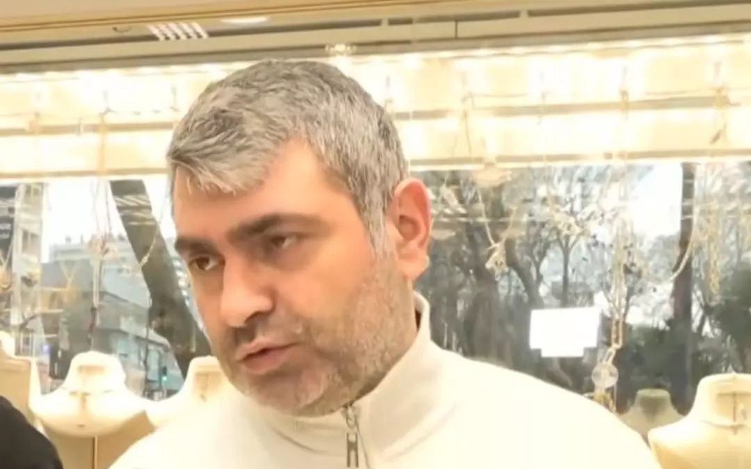 Gram altın krizi... Kuyumcular da şaşkın: Olağan dışı bir durum var! 1 gram altın için 10 gün sıra bekleniyor!... 3