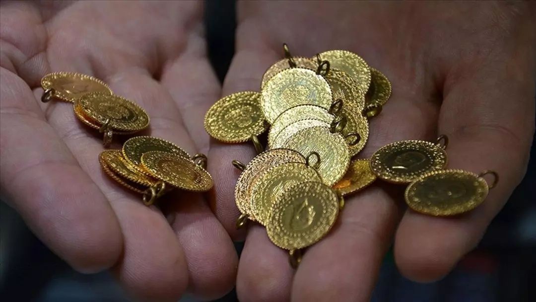 Gram altın krizi... Kuyumcular da şaşkın: Olağan dışı bir durum var! 1 gram altın için 10 gün sıra bekleniyor!... 5