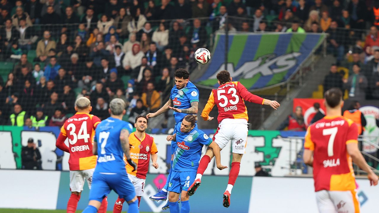 Rizespor-Galatasaray maçındaki tartışmalı pozisyona ilginç yorum 5