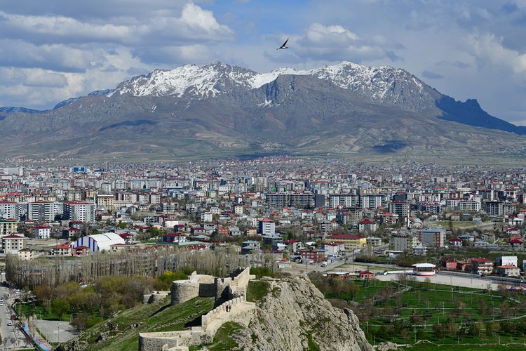 Listenin başındaki il herkesi şaşırttı! İşte Türkiye'nin en genç 20 ili 18