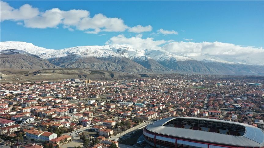 Listenin başındaki il herkesi şaşırttı! İşte Türkiye'nin en genç 20 ili 7