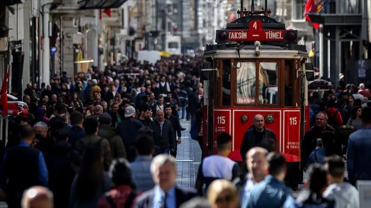 Türkiye'nin en kalabalık ve en az nüfusa sahip şehirleri belli oldu! Zirvede hangi şehirler var? 1