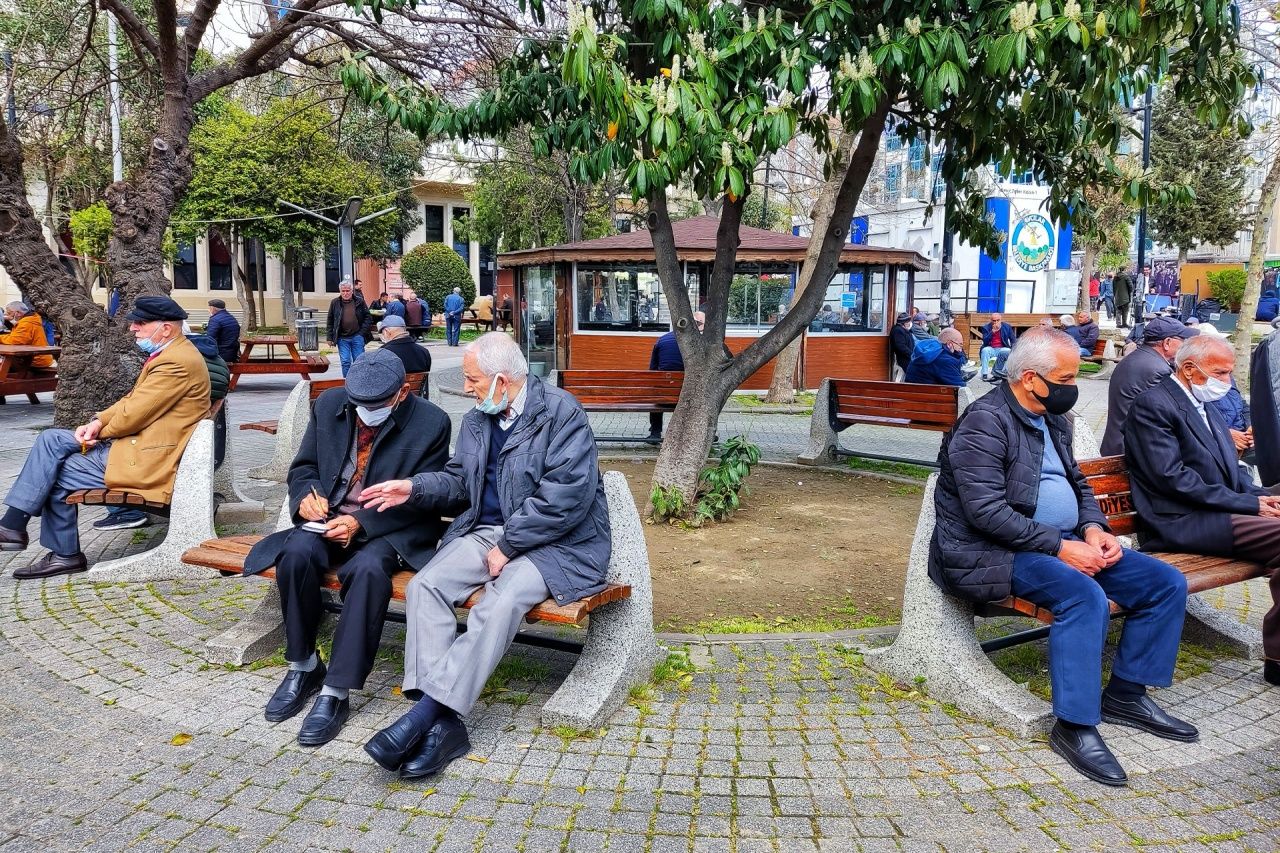 Milyonlarca kişiyi ilgilendiriyor! Emeklilikte faturası ağır olacak: En düşük emekli aylığını alacaklar 7