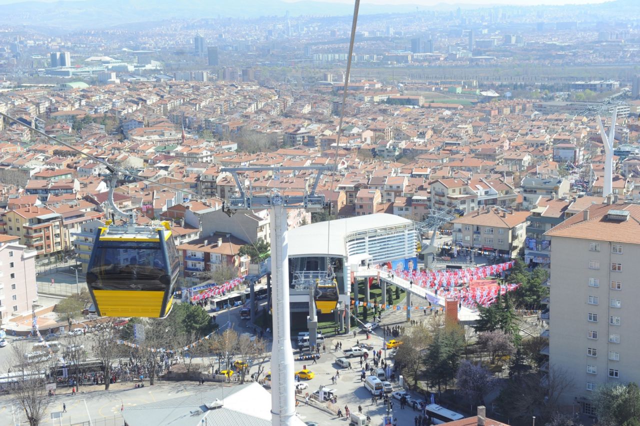 İşte Türkiye'nin en kalabalık 25 ilçesi! Nüfusu ile 57 ili geride bıraktı 15