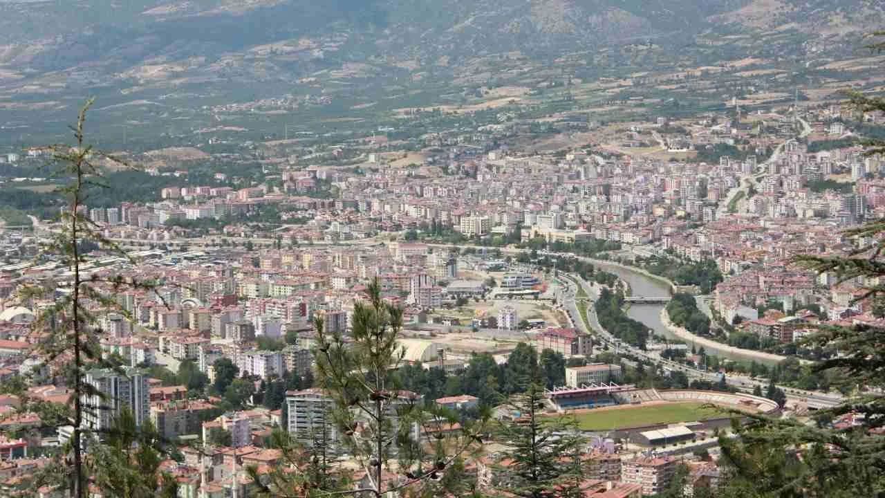 İşte Türkiye'nin en kalabalık 25 ilçesi! Nüfusu ile 57 ili geride bıraktı 22