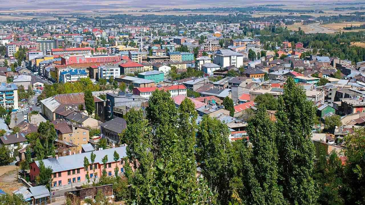 İşte Türkiye'nin en kalabalık 25 ilçesi! Nüfusu ile 57 ili geride bıraktı 24