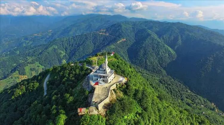 Türkiye'nin cami haritası güncellendi! İşte il il cami başına düşen kişi sayısı 73
