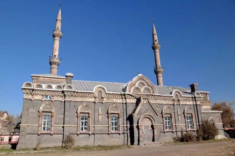 Türkiye'nin cami haritası güncellendi! İşte il il cami başına düşen kişi sayısı 23