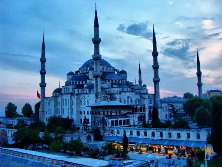 Türkiye'nin cami haritası güncellendi! İşte il il cami başına düşen kişi sayısı 27