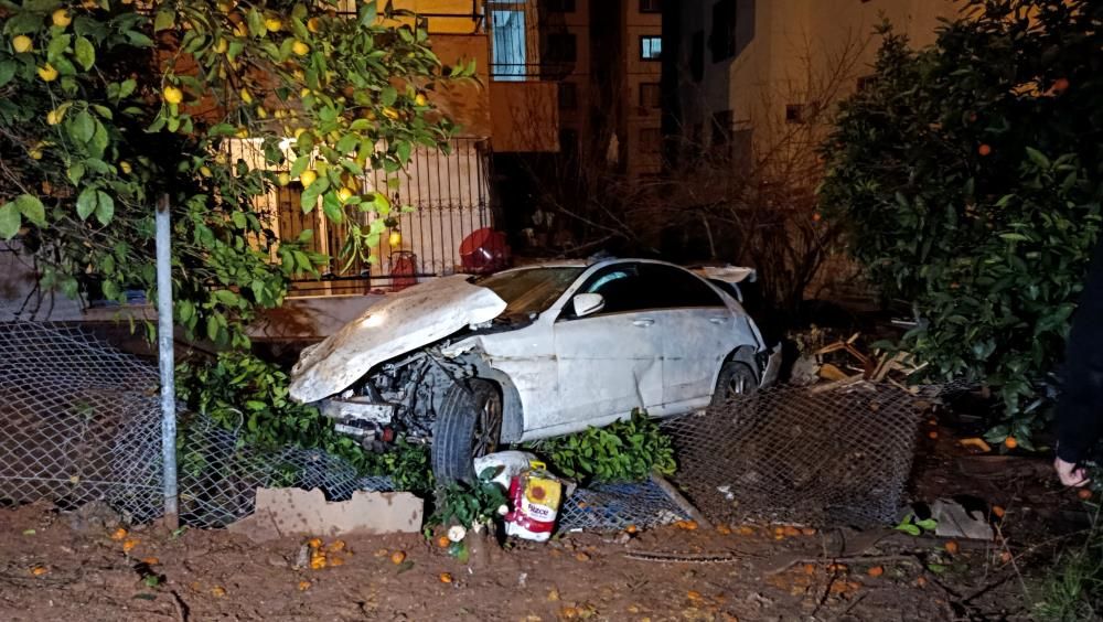 Otoyolda feci kaza! 65 metre şarampole yuvarladı: Ölü ve yaralı var 1