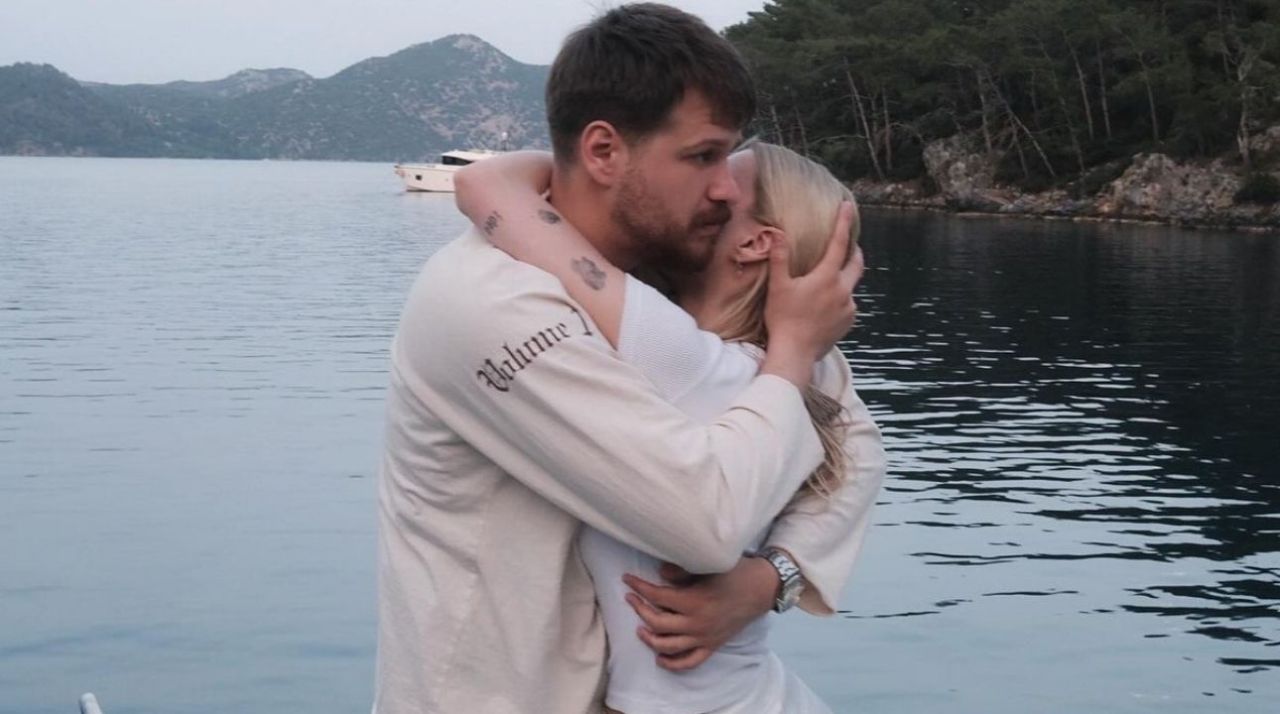 BURAK YÖRÜK EVLENİYOR! Tuana Yılmaz ile Burak Yörük yazın nikah masasında 3