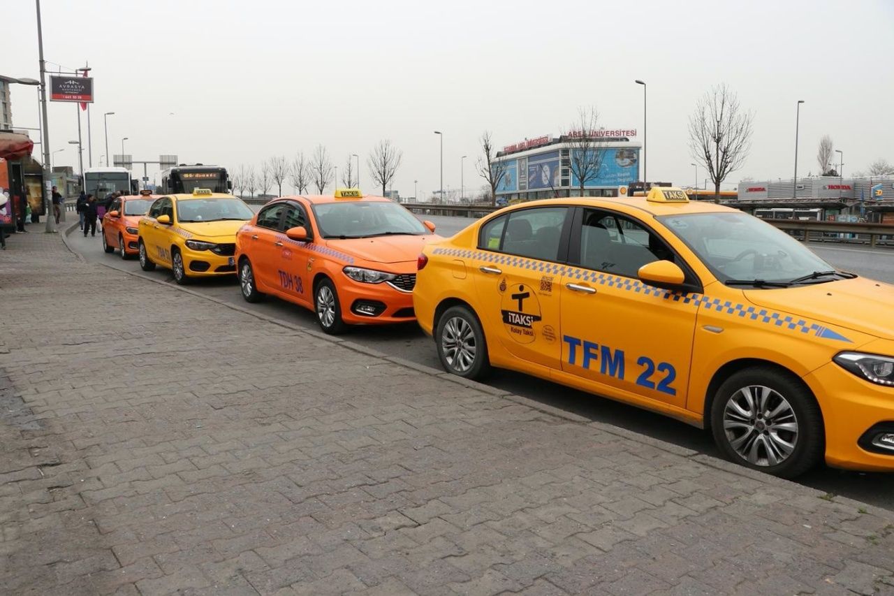 Taksilerde yeni dönem resmen başladı! Mali cihaz zorunlu oldu, kartlı ödeme artık mecburi 7