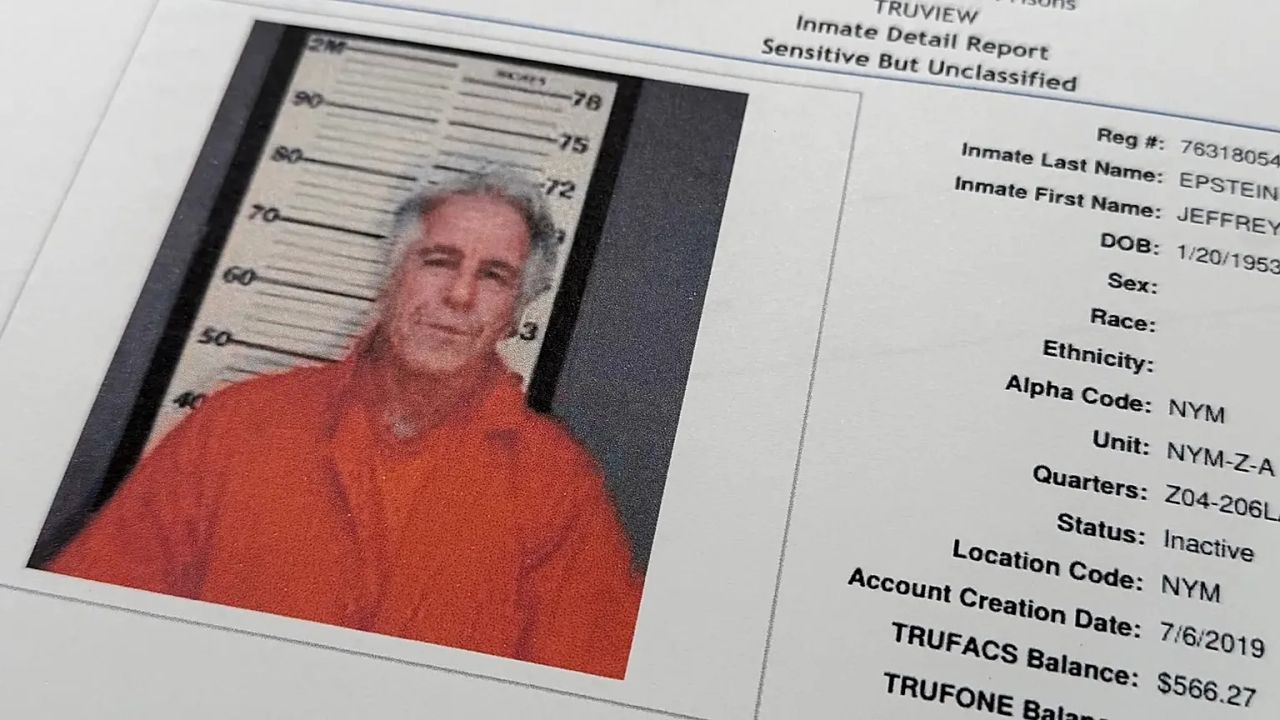 Epstein malikanesinden yeni videolar sızdı: Şantaj düzeneği ifşa oldu! Gizli kameralar mendil kutularında... 6