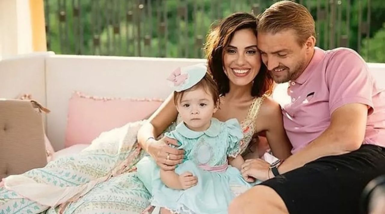 Caner Erkin, Şükran Ovalı ile nasıl tanıştığını anlattı: Hiç yüz vermedi 4
