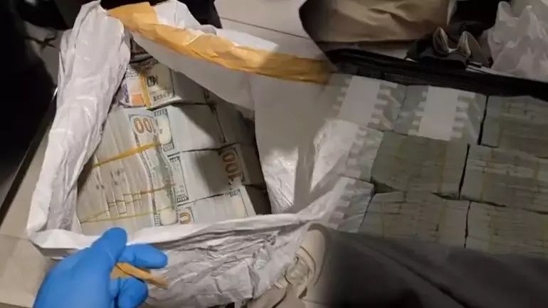 İBB'ye uzanan otopark soygunu muamması! 30 milyon doları çaldıran emanetçi Bilal Durmaz'ın ifadesi şoke etti: Paralar 3 aydır araçtaydı, bana hiç lazım olmadı! 6