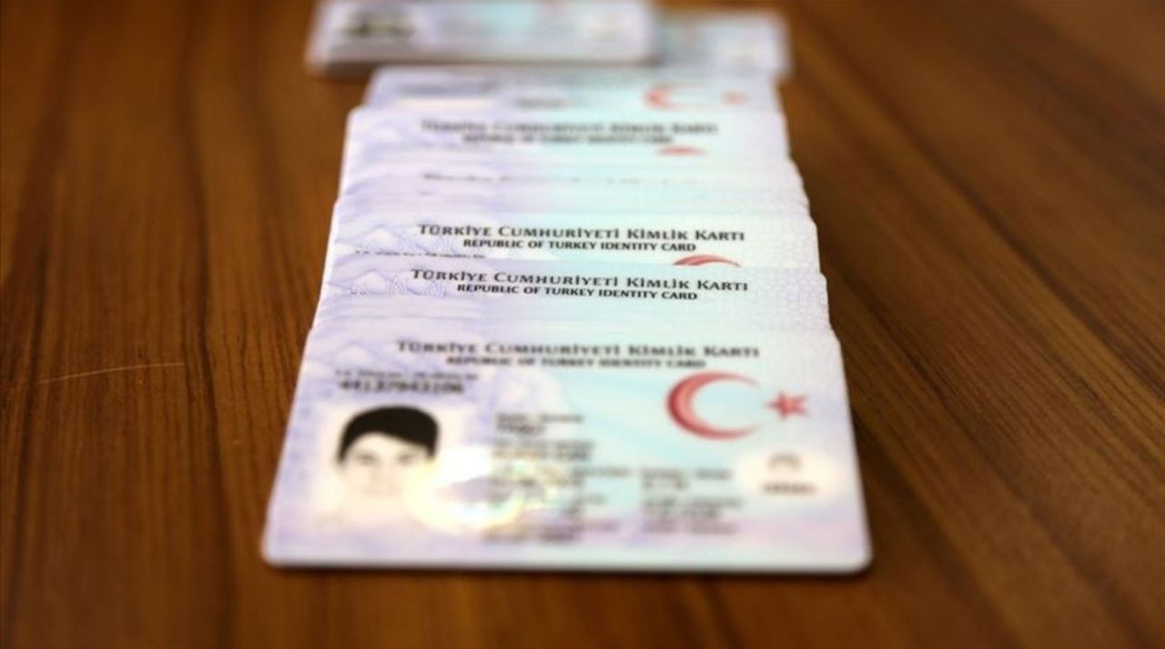 Türkiye'de en çok değiştirilen soyisimler! Bakın ilk sırada hangisi var... 4