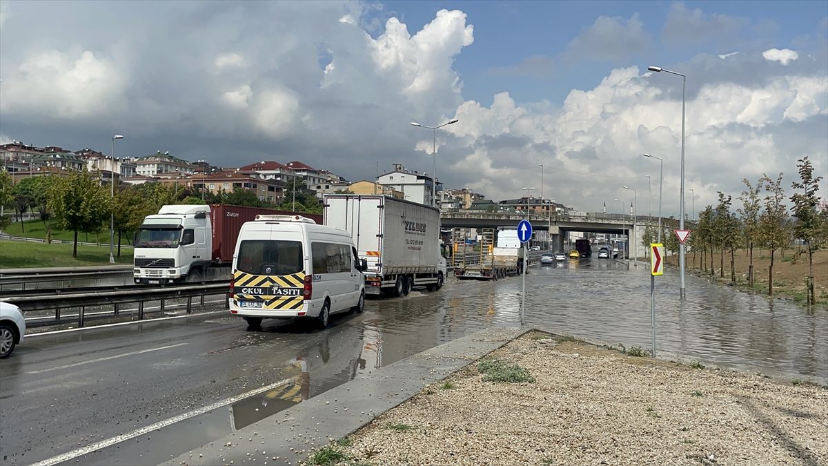 Birçok ilimiz için şiddetli yağış uyarısı geldi! İşte sağanak beklenen illerimiz 17