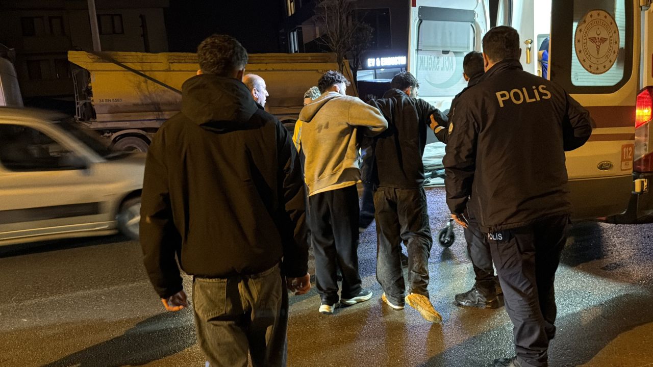 Motosiklet kazasında yaralandı, hastaneye gitmeye polis ikna etti 4