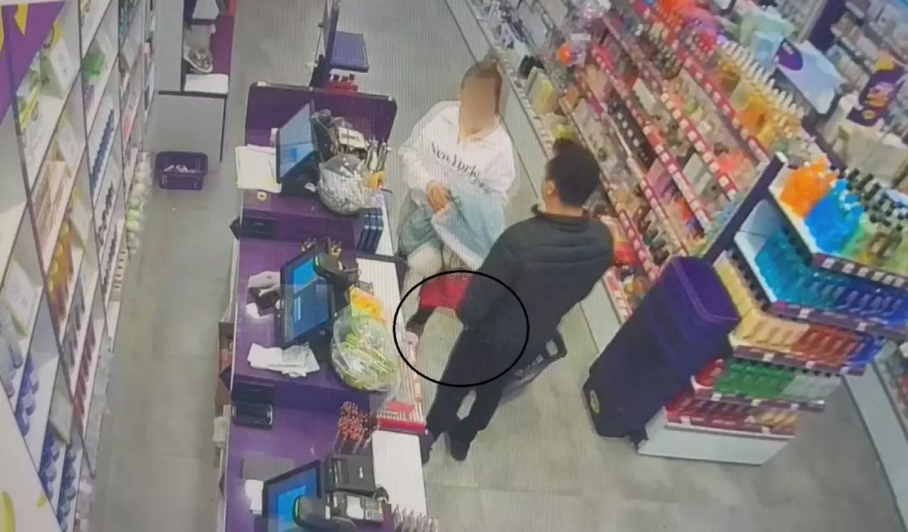 Aile boyu kozmetik hırsızlığı! 3 ayda 1 milyon 200 bin TL'lik ürün çaldılar 4
